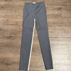 RW&Co Women’s Gray Pull-On Stretch Leggings with Smooth Waistband